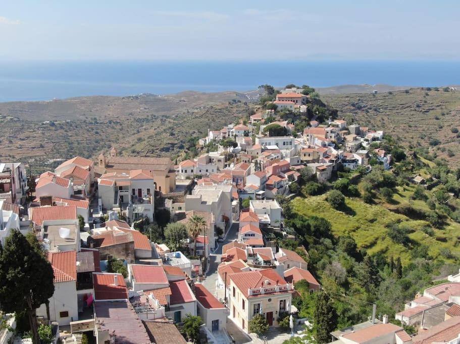 Villa Στη Μεσσάδα... Sti Messada... à Ioulis Extérieur photo